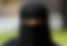 కట్టుకున్న భర్తను వివాహేతర సంబంధానికి అడ్డు వస్తున్నాడన్న కోపంతో కడతేర్చిన మరో ఇల్లాలు…