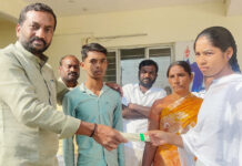 మానవత్వం చాటుకున్న దుబ్బాక ఎమ్మెల్యే