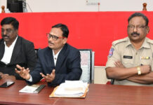 చట్టపరమైన సమస్యలపై చర్చ..