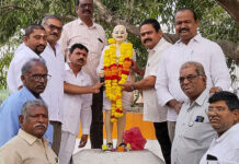 మహాత్మా గాంధీ వర్ధంతి ఘన నివాళులు