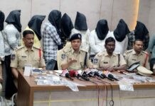 యువకులే లక్ష్యంగా హనీట్రాప్