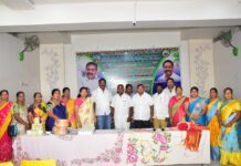 మహిళలకు క్లాత్ పెయింటింగ్ పై శిక్షణ