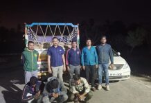 నకిలీ పత్తి విత్తనాలు పట్టుకొన్న పోలీసులు