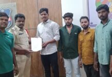 క్యూ న్యూస్ ఛానల్ బ్యాన్ చేయాలి