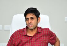 దివ్యాంగులకు రుణాల మంజూరులో జాప్యం తగదు: జిల్లా కలెక్టర్