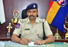 సోషల్ మీడియాలో గుర్తింపు కొసం అత్యుత్సాహం ప్రదర్శిస్తే కఠిన చర్యలు తప్పవు.