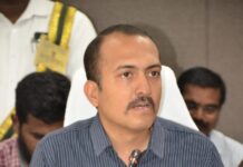 మన ఊరు మన బడి పథకంలో చేపట్టిన అభివృద్ధి పనులను తొందరగా పూర్తి చెయ్యాలి: జిల్లా కలెక్టర్