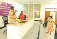 మంచి వైపు మనిషి అడుగు వేయాలి