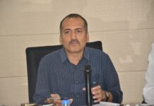 చెరువులు నీటితో కలకలాడితే రైతులకు ఎంతో మేలు చేసిన వాళ్లం అవుతం: జిల్లా కలెక్టర్