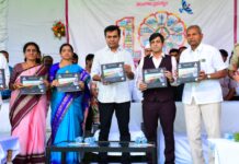 అభివృద్ధి డాక్యుమెంటరీ వీక్షించిన: మంత్రి కేటిఆర్