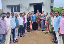 స్నేహితురాలికి, నాటి స్నేహితులు.. చేయూత.