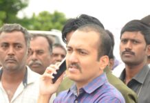 వాగులోకి ఎవరు వెళ్ళద్దు.