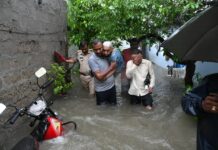 భారీ వర్షంతో అప్రమత్తం అయిన పోలీస్ యంత్రంగం.