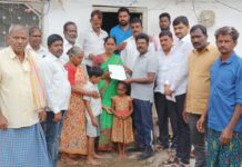 కార్యకర్తలను కంటికి రెప్పలా కాపాడుకుంటాం: ఎమ్మెల్యే