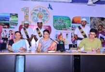 18యేండ్లు నిండిన ప్రతి ఒక్కరికి ఓటు హాక్కు: జిల్లా కలెక్టర్