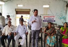 మహిళలు స్వయం ఉపాధి పొందాలి.