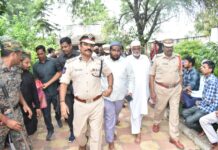 మతాలకు అతీతంగా ఉత్సవాలు జరుపుకోవాలని: కమిషనర్ సత్యనారాయణ