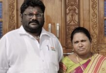 మాకు మా పాత జిల్లా నే కావాలి.