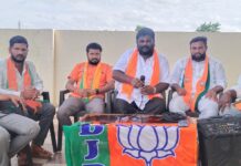 మూన్నాళ్ళ ముచ్చటనా.. ఈ ఆధార్ సెంటర్.!