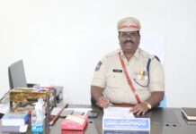 నూతన సంవత్సర వేడుకలు సంతోషంగా జరుపుకోవాలి: అదనపు ఎస్.పి