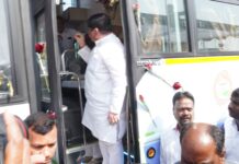 కొత్త బస్సులను ప్రారంభించిన: మంత్రి పొన్నం