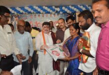 ప్రజలకు సేవకుడిగా పనిచేస్తా: మంత్రి పొన్నం