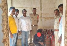 బైకు దొంగను పట్టుకున్న పోలీసులు.