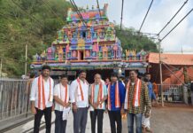 లోక కళ్యాణం కోసం అమ్మవారికి పూజలు