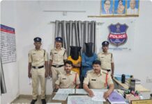 డీజిల్ను దొంగల్ని పట్టుకున్న పోలీసులు