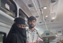 అప్పుడే పుట్టిన పాపకు ప్రాణాలు కాపాడిన 108 సిబ్బంది