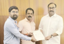 సీఎం రిలీఫ్ ఫండ్ చెక్కును అందజేసిన బీజేపీ ఎమ్మెల్సీ